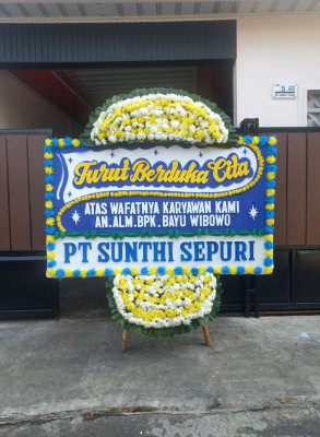 Papan Bunga Duka di Kampung Rawa